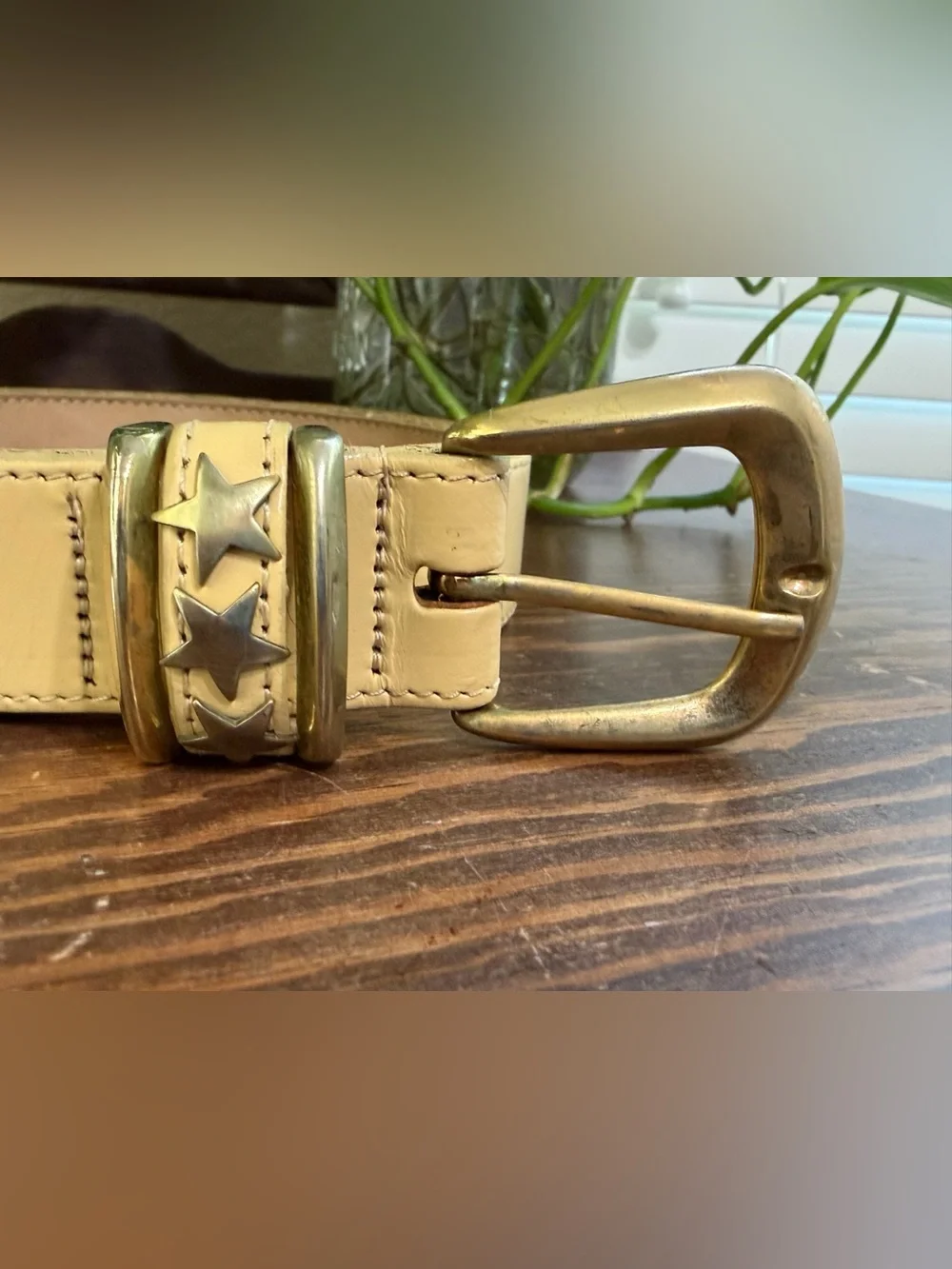 VTG Talbots Women’s Butter Yellow Leather Belt w/Brass Buckle & Star Accents Med